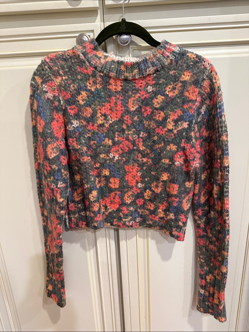 Zara Gray Floral Cropped Knit Sweater with Coral Accents